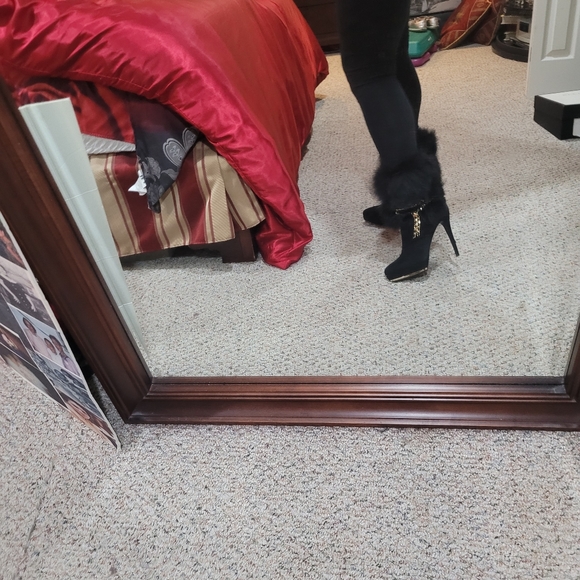 Boots - Picture 2 of 6